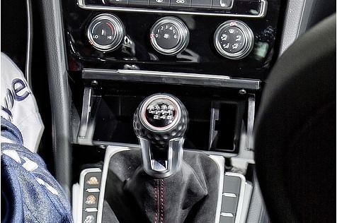 Alle VW Golf GTI Clubsport S verfügen über ein manuelles Sechsgang-Getriebe.