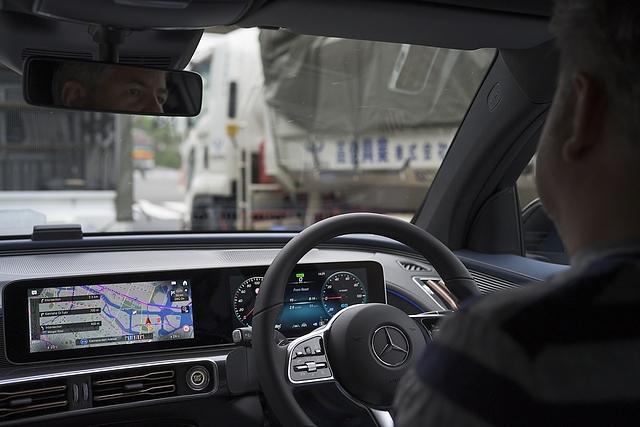 Mercedes EQC in Japan
