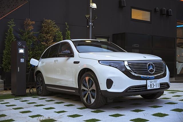 Mercedes EQC in Japan