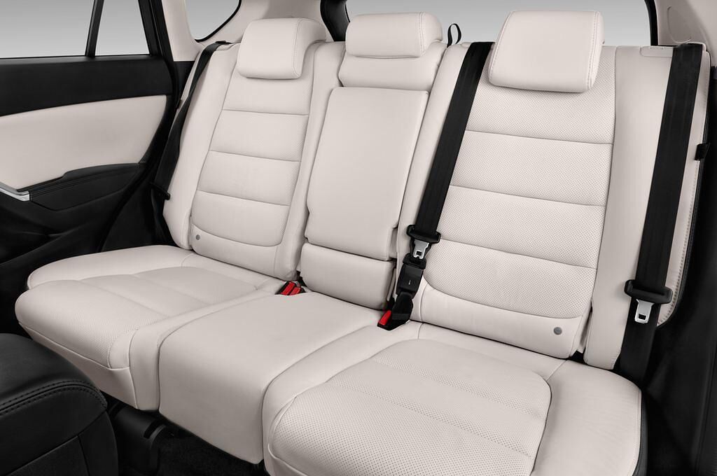 Mazda CX-5 (Baujahr 2015) Sports-Line 5 Türen Rücksitze