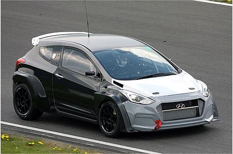 Hyundai erprobt seinen künftigen Kompaktsportler i30 N beim diesjährigen 24-Stunden-Rennen am Nürburgring