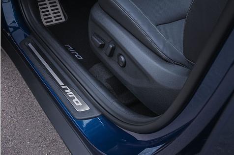 Die Einstiegsleisten des Niro