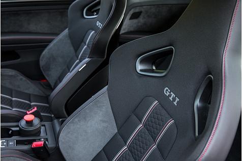 VW Golf GTI Clubsport S