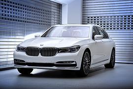 BMW 750 Li Solitaire - Diamonds are the boys best friends
