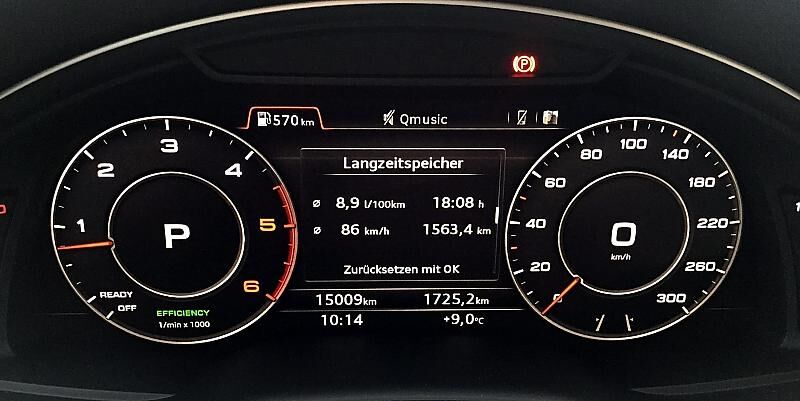 Audi Q7 3.0 TDI Quattro - die digitalen Instrumente kosten 600 Euro Aufpreis