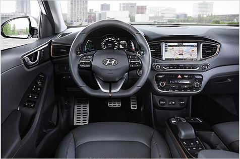 Der Siebenzoll-Touchscreen ist im Elektrofahrzeug Serie