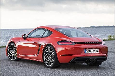 Optional ist der schwarze Sportauspuff