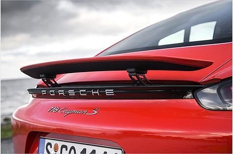 Der Spoiler fährt automatisch aus