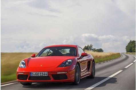 Der neue Porsche 718 Cayman S ist ab September 2016 für einen Basispreis von 64.118 Euro erhältlich