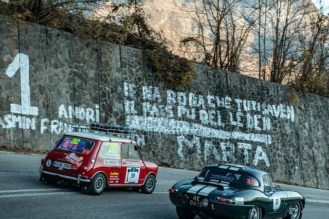 Überholen liegt dem Mini in den Genen