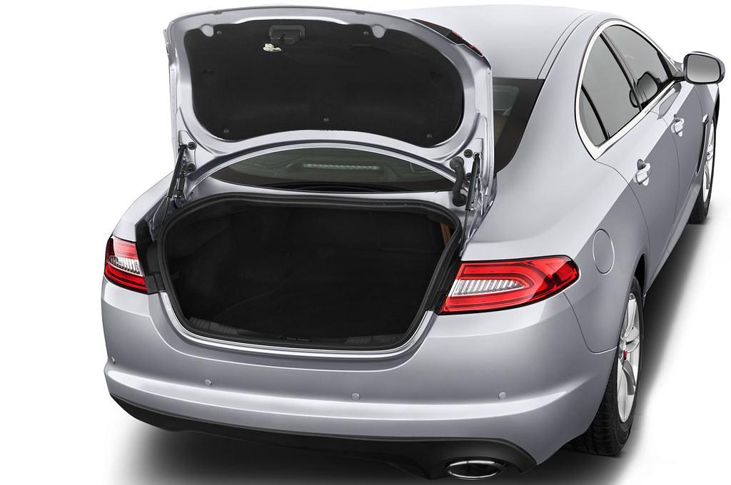 Jaguar XF (Baujahr 2015) 2.2 L Diesel 4 Türen Kofferraum