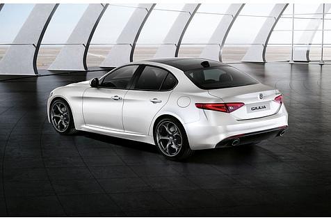 Die Alfa Romeo Giulia 2.2 JTDm greift in der Mittelklasse an