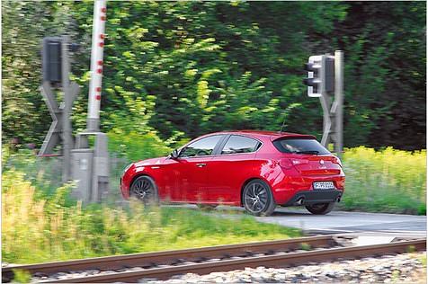 Das Giulietta-Fahrwerk wirkte teils etwas stacksig, komfortabel war es aber