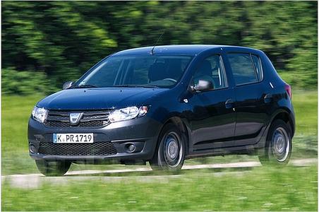 Dacia Sandero 1.2 75 Essentiel im Dauertest mit technischen Daten und Preis