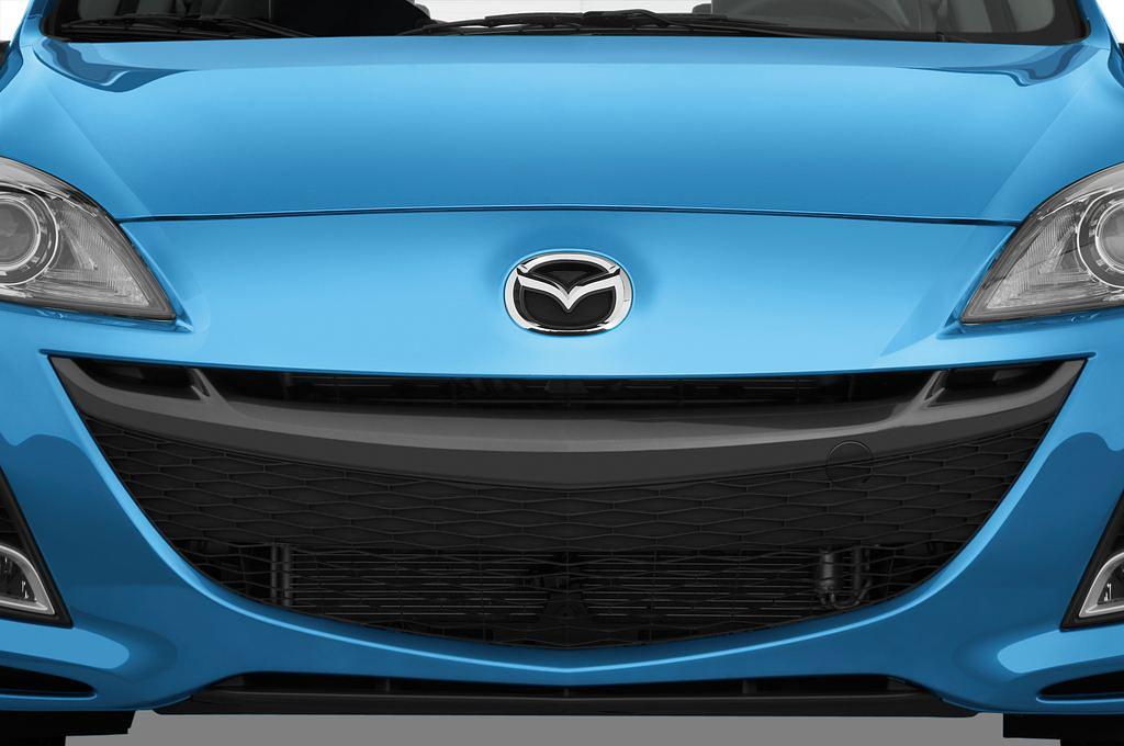 Mazda Mazda3 (Baujahr 2009) Active Plus 5 Türen Kühlergrill und Scheinwerfer