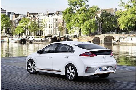 Der Hyundai Ioniq Electric schafft 280 Kilometer mit einer Ladung.