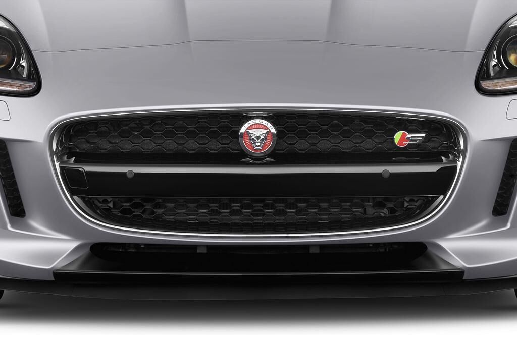 Jaguar F-Type (Baujahr 2015) S 3 Türen Kühlergrill und Scheinwerfer