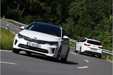 Kia Optima 1.7 CRDi Sportswagon - einmal von vorn und einmal von hinten