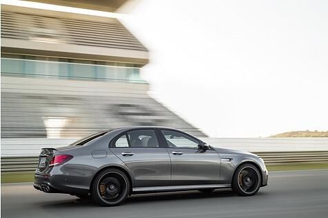 Mercedes AMG E 63 S 4matic+ - bis zu 300 km/h schnell