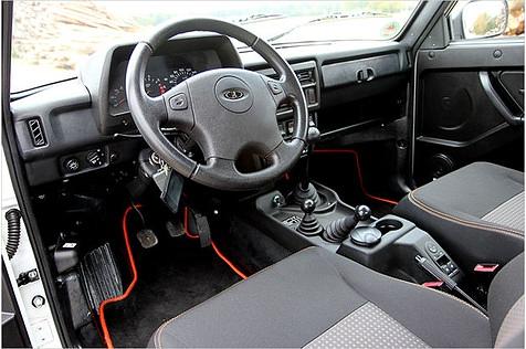 Beim Cockpit trifft der Begriff "Armaturenbrett" noch voll zu