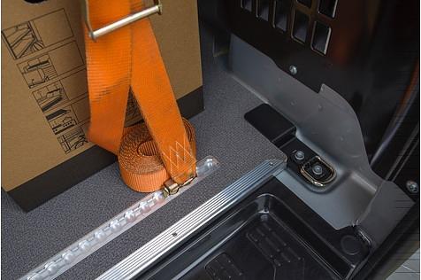 Im Laderaum des Volkswagen Crafter finden sich zahlreiche Befestigungsmöglichkeiten