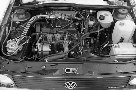 Der 1,8 Liter große Benzinmotor des VW Golf syncro von 1986.