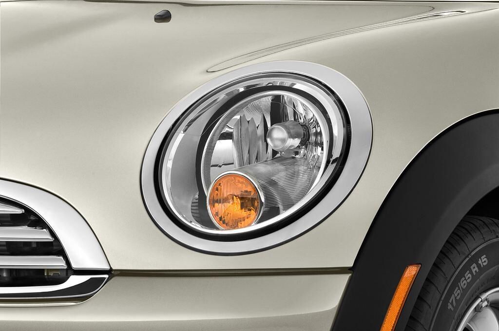 MINI MINI (Baujahr 2010) Clubman 4 Türen Scheinwerfer