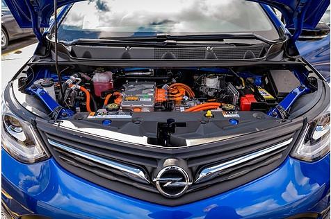 Opel Ampera-e - 150 kW / 204 PS und 360 Nm maximales Drehmoment