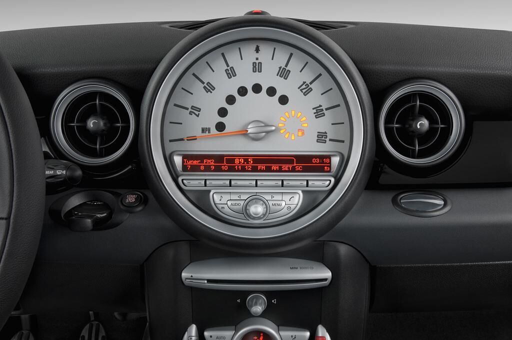 MINI MINI (Baujahr 2011) JCW 4 Türen Radio und Infotainmentsystem