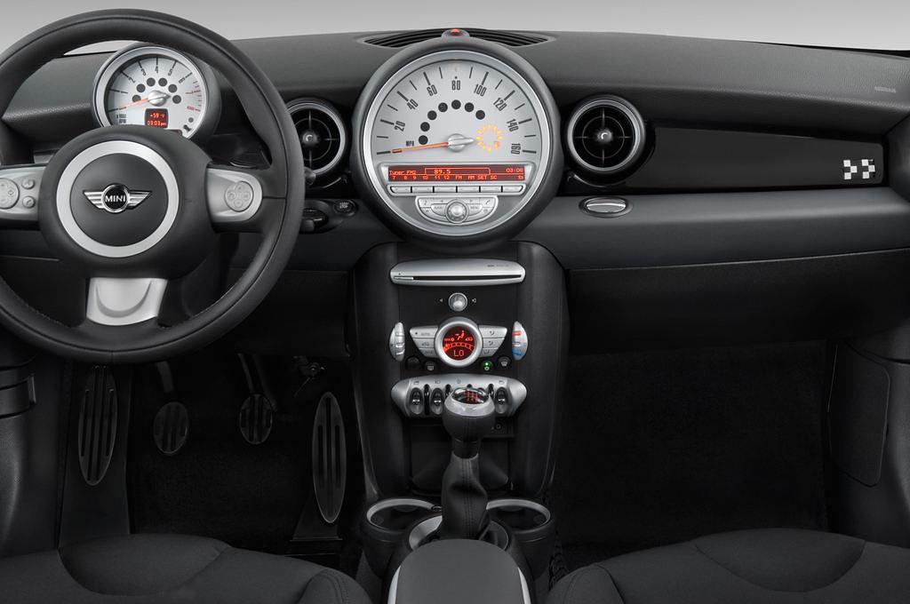 MINI MINI (Baujahr 2011) JCW 4 Türen Mittelkonsole