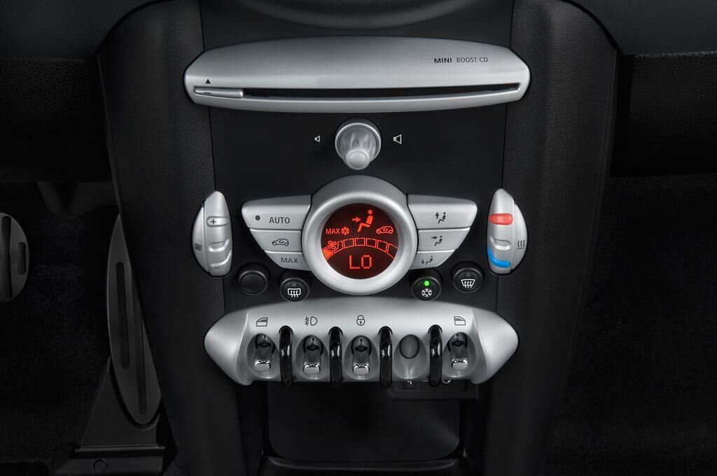 MINI MINI (Baujahr 2011) JCW 4 Türen Temperatur und Klimaanlage