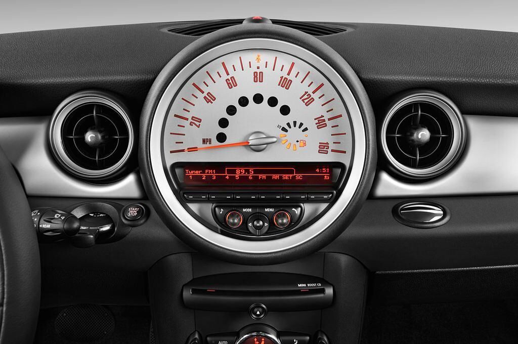 MINI MINI (Baujahr 2011) Cooper Clubman 4 Türen Radio und Infotainmentsystem
