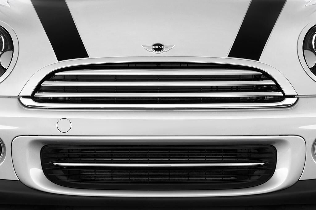 MINI MINI (Baujahr 2011) Cooper Clubman 4 Türen Kühlergrill und Scheinwerfer