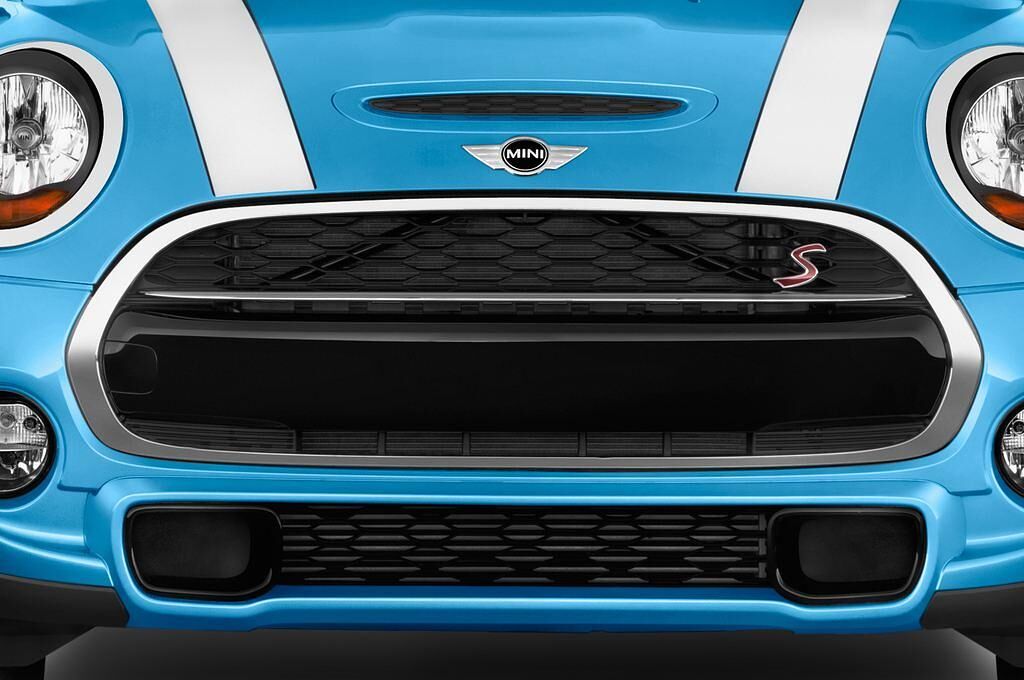 MINI MINI (Baujahr 2015) Cooper S 5 Türen Kühlergrill und Scheinwerfer
