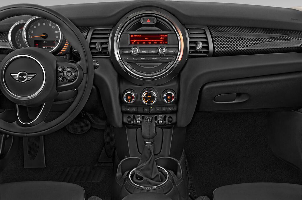 MINI MINI (Baujahr 2015) Cooper S 5 Türen Mittelkonsole