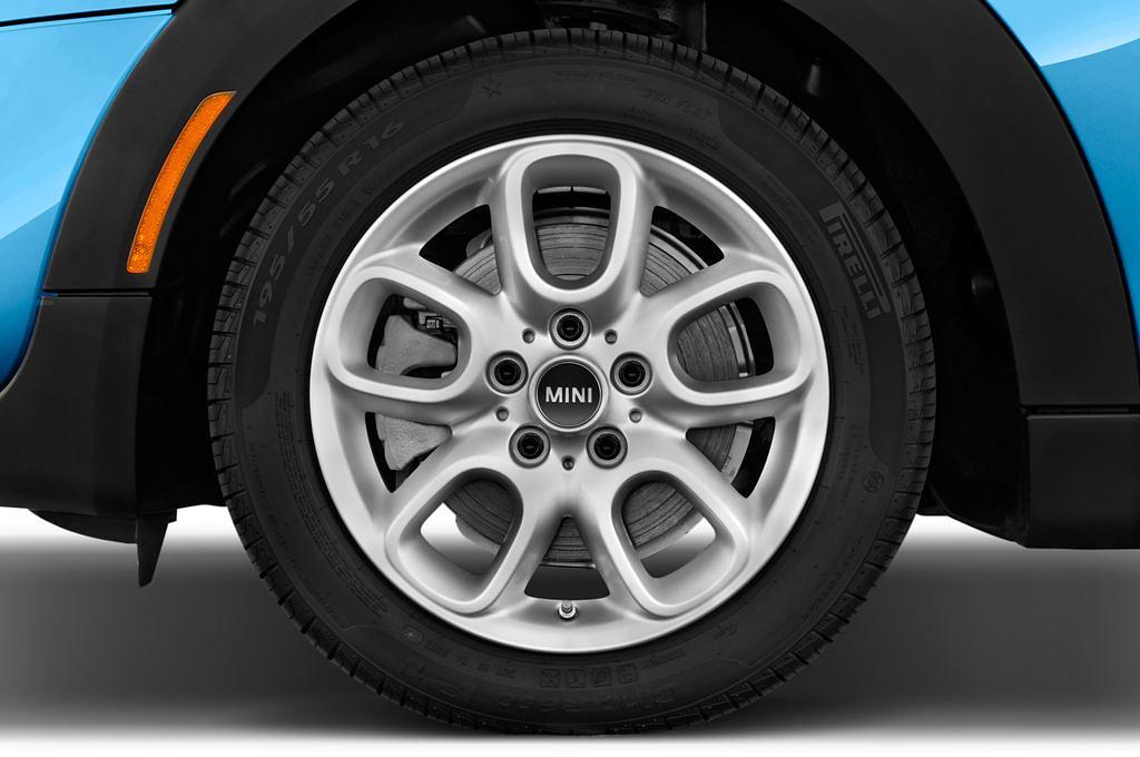 MINI MINI (Baujahr 2015) Cooper S 5 Türen Reifen und Felge