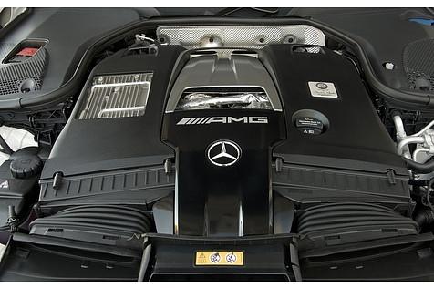 Das V8-Aggregat des Mercedes AMG E 63 S 4Matic+.