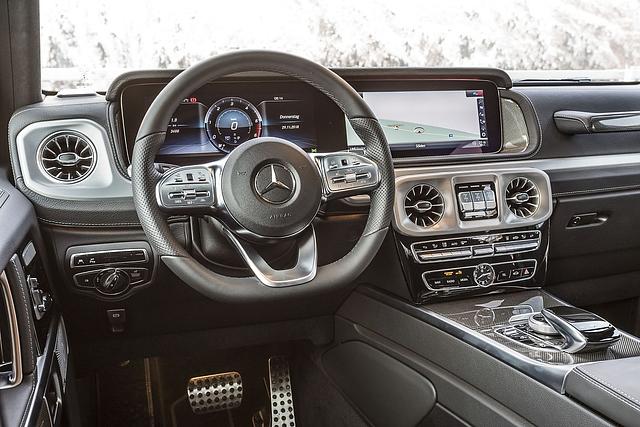 Die Sprachsteuerung des Mercedes erreicht nicht die Zuverlässigkeit eines BMWs