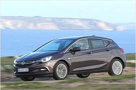 Opel Astra 1.0 Fünftürer im Dauertest mit technischen Daten und Preis