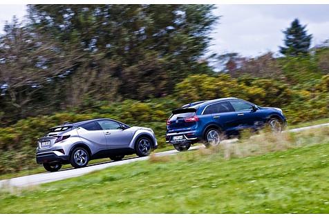 Vergleich Kia Niro Hybrid - Toyota C-HR Hybrid
