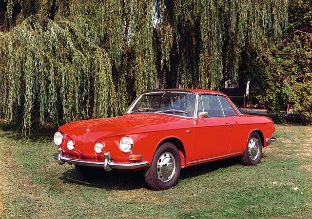 Der Karmann Ghia 1600 L wurde von 1965 bis 1969 mit 1,6-Liter-Vierzylinder-Boxer (40 kW/54 PS) gebaut, der eine Vmax von 145-150 km/h erlaubte