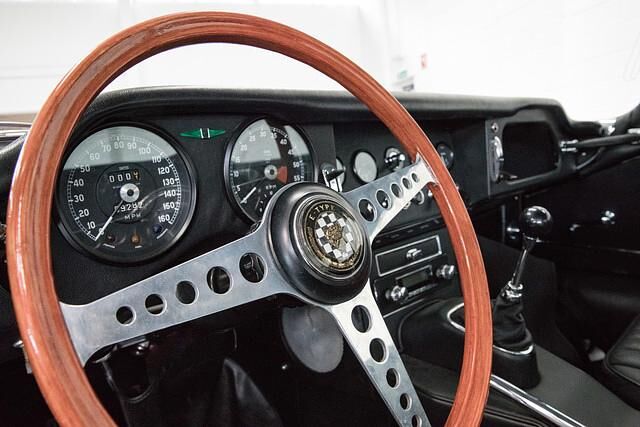 Bei Electrogenic liegt man Wert darauf, die ursprünglichen Zustand der elektrifizierten Oldtimer zu erhalten. Entsprechend gibt es hier keine Displays oder andere moderne Anpassungen