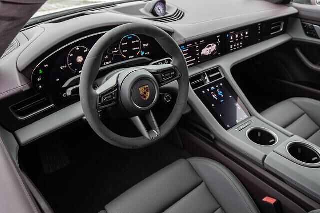 Gefallen hat uns auch das Interieur, wenngleich mit ein paar Abstrichen