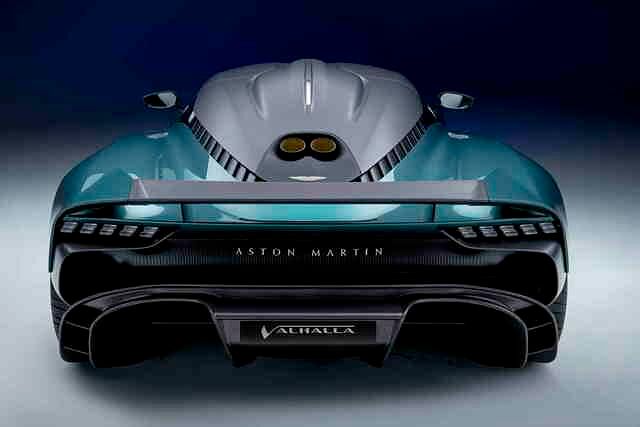 Der Auspuff gibt seine Abgase nach oben ab