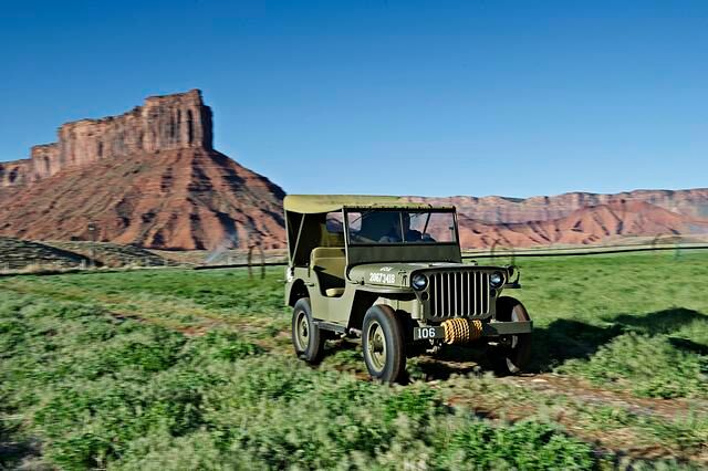 Tradition: 80 Jahre Jeep  - Amerikanische Kulturrevolution mit 4x4-Kraxlern 