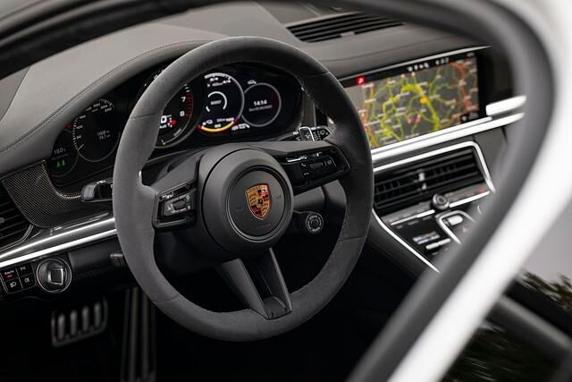 Porsche nutzt bei seinen Luxuskarossen auch das vorausschauende Navi