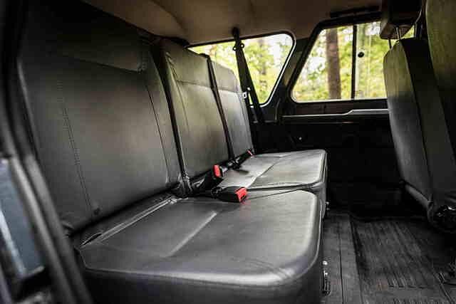 Bei dem nur 4,10 Meter kurzen E-Offroader handelt es sich um einen vollwertigen Fünfsitzer
