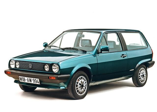 Bis zu 1.000 Liter Stauraum bietet der Steilheck-Polo