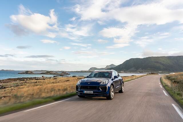 Die jetzt turnusgemäß anstehende Produktaufwertung, landläufig auch als Facelift bezeichnet, kostet den Endkunden rund 3.000 Euro mehr