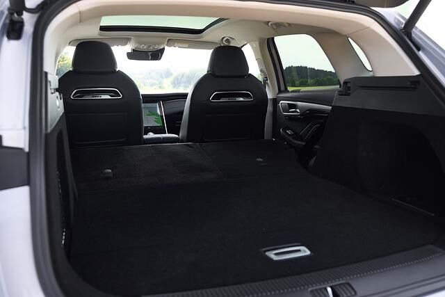 Gut zu beladen, aber nicht sehr groß - Laderaum im Marvel R